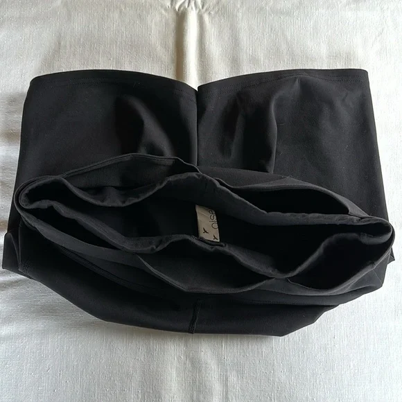 Oiselle Black Performance Athletic Shorts - Picture 5 of 8